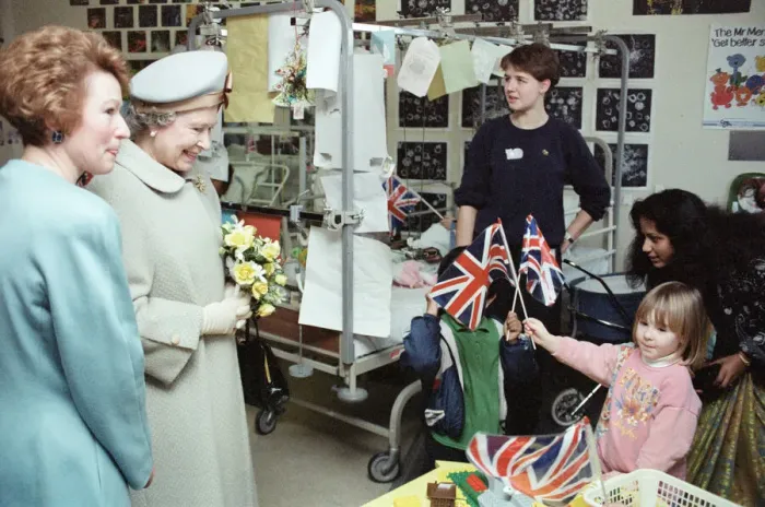 Framed Print : Queen Elizabeth II visits Leicester Royal Infirmary to open the Windsor Building