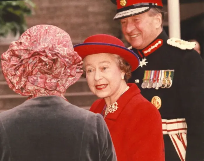 Framed Print : Queen Elizabeth II visits the North East December 1990 Framed Print : Queen Elizabeth II visits the North East December 1990