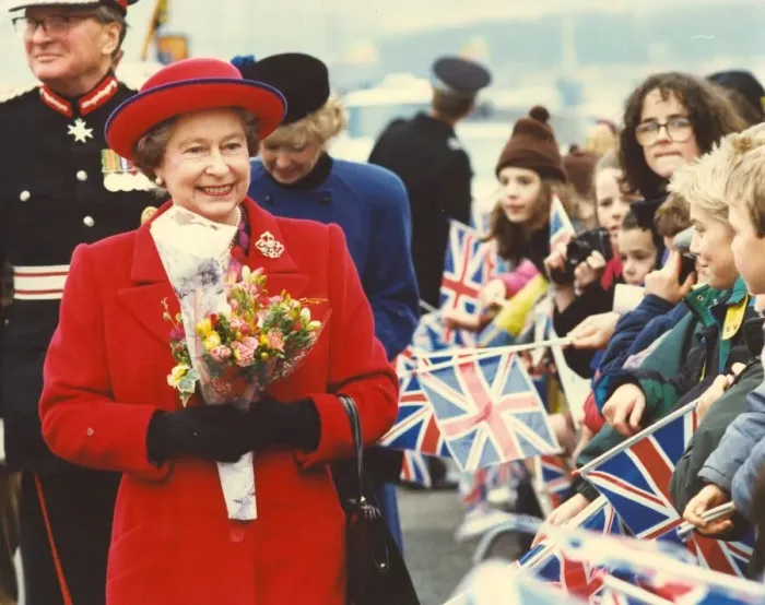 Framed Print : Queen Elizabeth II visits the North East to officially open the Blaydon Bridge