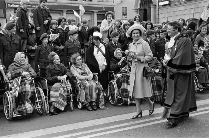 Framed Print : Queen Elizabeth II visits Stockton Town Centre during her Silver Jubilee tour Framed Print : Queen Elizabeth II visits Stockton Town Centre during her Silver Jubilee tour