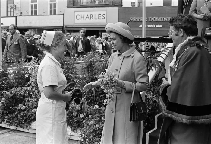 Framed Print : Queen Elizabeth II visits Stockton Town Centre during her Silver Jubilee tour Framed Print : Queen Elizabeth II visits Stockton Town Centre during her Silver Jubilee tour
