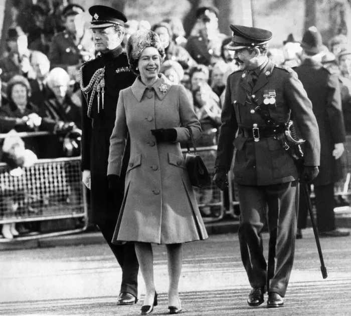 Framed Print : Queen Elizabeth II walks towards the dais to receive the salute of the Guard of Honour of Framed Print : Queen Elizabeth II walks towards the dais to receive the salute of the Guard of Honour of