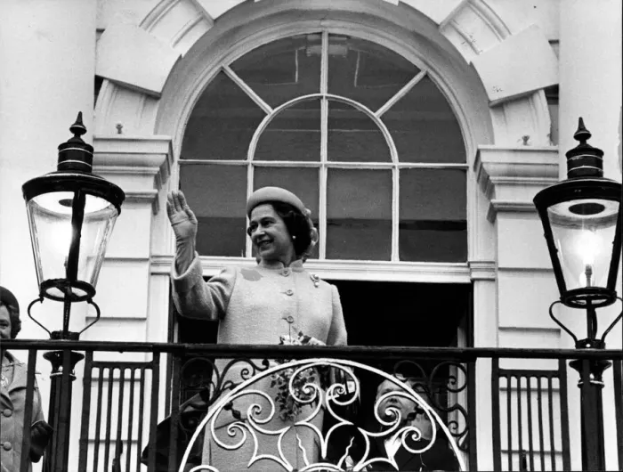 Framed Print : Queen Elizabeth II waves to the crowd from the balcony at Warrington Town Hall Framed Print : Queen Elizabeth II waves to the crowd from the balcony at Warrington Town Hall
