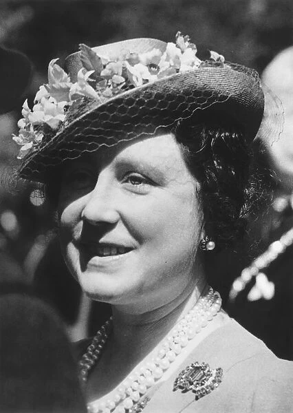 Queen Elizabeth June 1942 during a visit to Glasgow