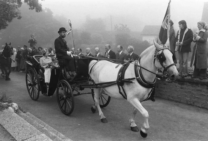Framed Print : Queen Elizabeth June 1978 and the Duke sitting in a horse-drawn carriage during a vist Framed Print : Queen Elizabeth June 1978 and the Duke sitting in a horse-drawn carriage during a vist