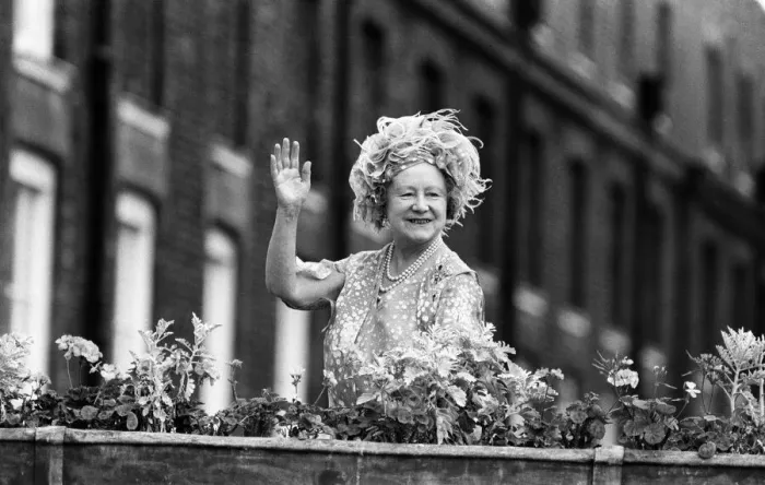 Framed Print : Queen Elizabeth The Queen Mother celebrates her 80th birthday at Clarence House with