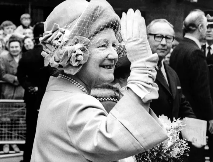 Framed Print : Queen Elizabeth the Queen Mother North East Visits Queen Elizabeth