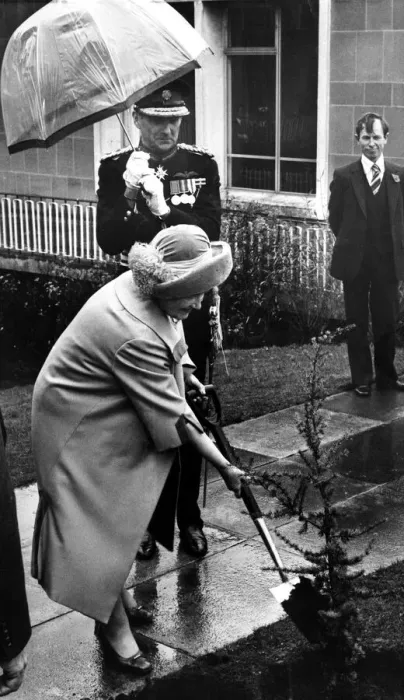 Framed Print : Queen Elizabeth the Queen Mother North East Visits Queen Elizabeth Framed Print : Queen Elizabeth the Queen Mother North East Visits Queen Elizabeth