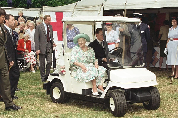 Queen Elizabeth The Queen Mother at Sandringham Flower Show, Norfolk. 26th July 1995