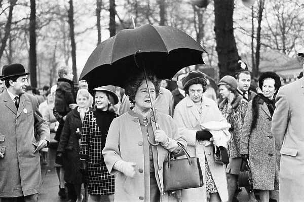 Queen Elizabeth The Queen Mother visits Haydock Park Racecourse in Lancashire, North West