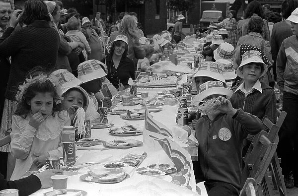 Queen Elizabeth Silver Jubilee Street Party Celebrations June 77 Silver Jubilee