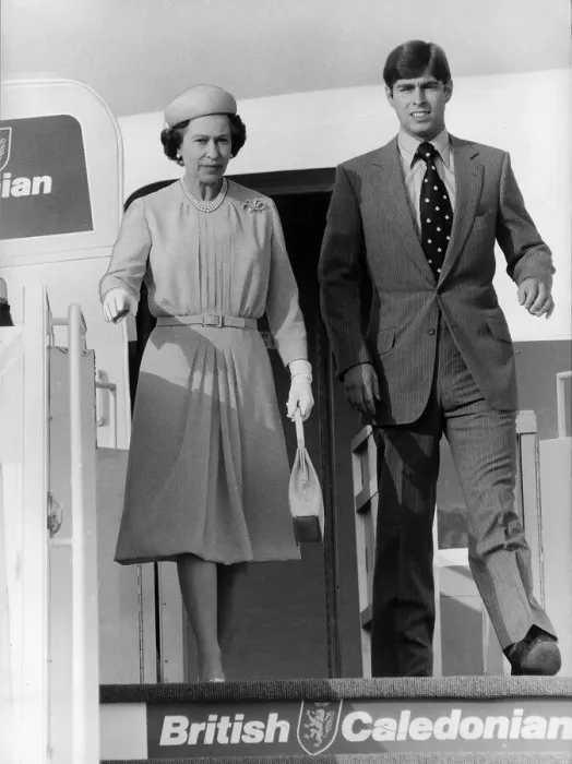 Framed Print : Queen Elizabeth with her son Prince Andrew on aircraft steps Circa 1980 Framed Print : Queen Elizabeth with her son Prince Andrew on aircraft steps Circa 1980