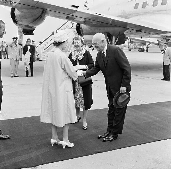 Queen Elizabeth welcomes President Eisenhower and his wife when they arrived by air form