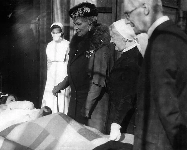 Queen Mary visits patient Ray Chard at Bristol Childrens Hospital 1939