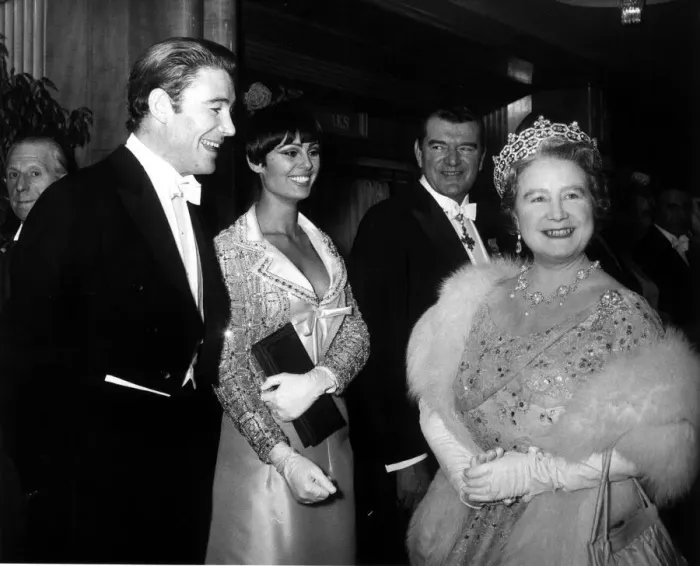 Framed Print : Queen Mother attends the film Premier of Lord Jim at the Odeon Leicester Square Framed Print : Queen Mother attends the film Premier of Lord Jim at the Odeon Leicester Square