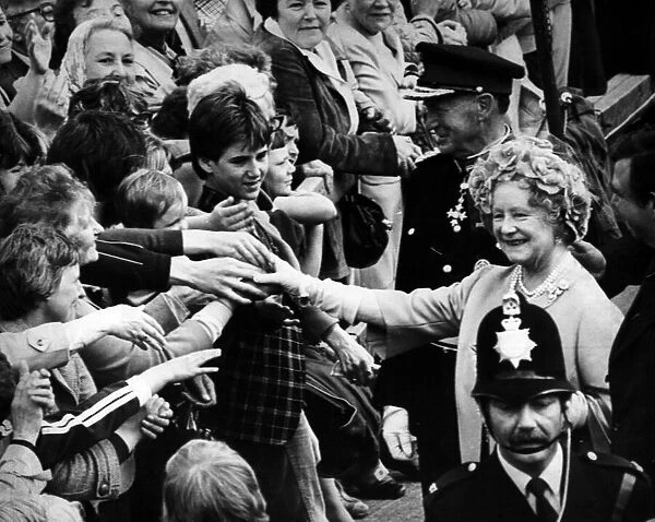Queen Mother at the Launch of the Ark Royal - Jun 1981 crowds greet her