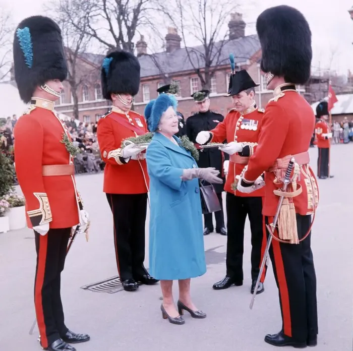 Framed Print : The Queen Mother presents Shamrock to the Irish Guards at Windsor, on St. Patricks Day Framed Print : The Queen Mother presents Shamrock to the Irish Guards at Windsor, on St. Patricks Day