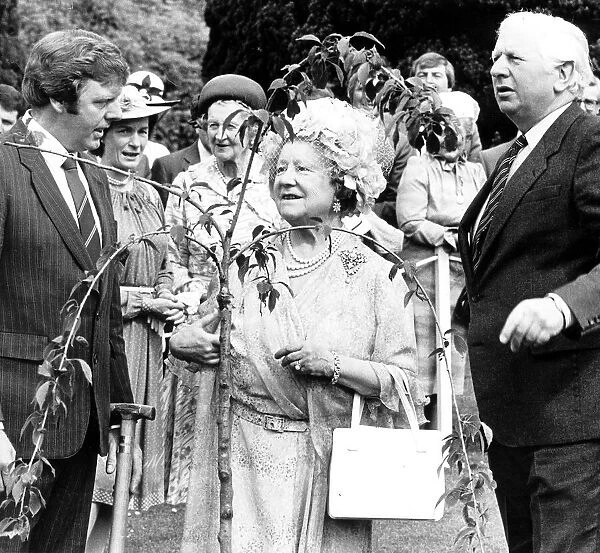 The Queen Mothers Visit To Northern Ireland June 1983 The Queen Mother with