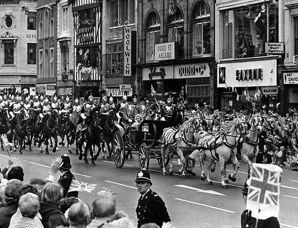 The Queen passing along Duke Street, Cardiff, during the Jubilee tour. 24th June 1977