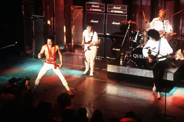 Framed Print : Queen the rock band at the Montreaux pop festival 1980s Freddie Mercury Framed Print : Queen the rock band at the Montreaux pop festival 1980s Freddie Mercury