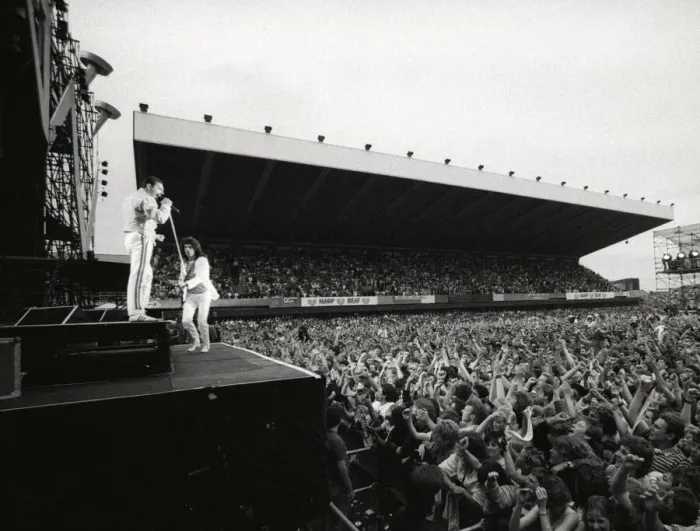 Framed Print : Queen Rock Group - Freddie Mercury, Brian May, John Deacon & Roger Taylor - in concert Framed Print : Queen Rock Group - Freddie Mercury, Brian May, John Deacon & Roger Taylor - in concert