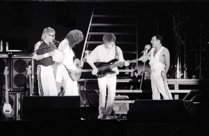 Framed Print : Queen Rock Group Freddie mercury, Brian May, John Deacon & Roger Taylor