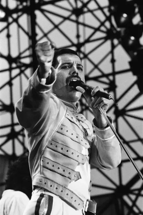 Framed Print : Queen Rock Group Freddie mercury, Brian May, John Deacon & Roger Taylor