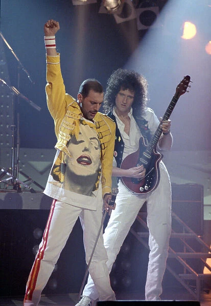 Queen Rock Group - Freddie Mercury and Brian May on stage. November 1989