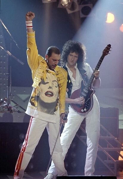 Queen Rock Group - Freddie Mercury and Brian May on stage. 1989