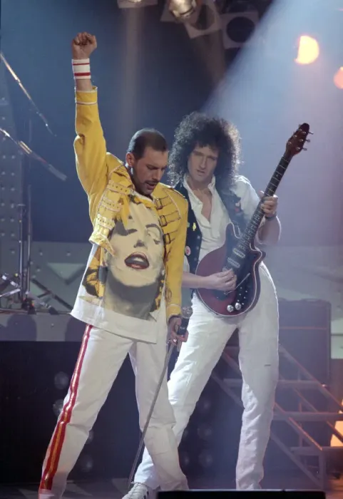 Framed Print : Queen Rock Group - Freddie Mercury and Brian May on stage. November 1989 Framed Print : Queen Rock Group - Freddie Mercury and Brian May on stage. November 1989
