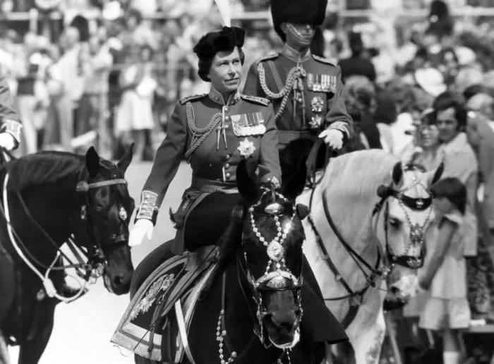 Framed Print : The Queen takes part in Trooping of the Colour ceremonywith 2nd Battalion Grenadier Framed Print : The Queen takes part in Trooping of the Colour ceremonywith 2nd Battalion Grenadier