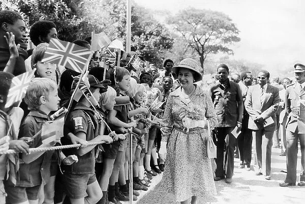 Queens Royal Tour Of Africa 1979 Queen Elizabeth II On A Walkabout At The Civic