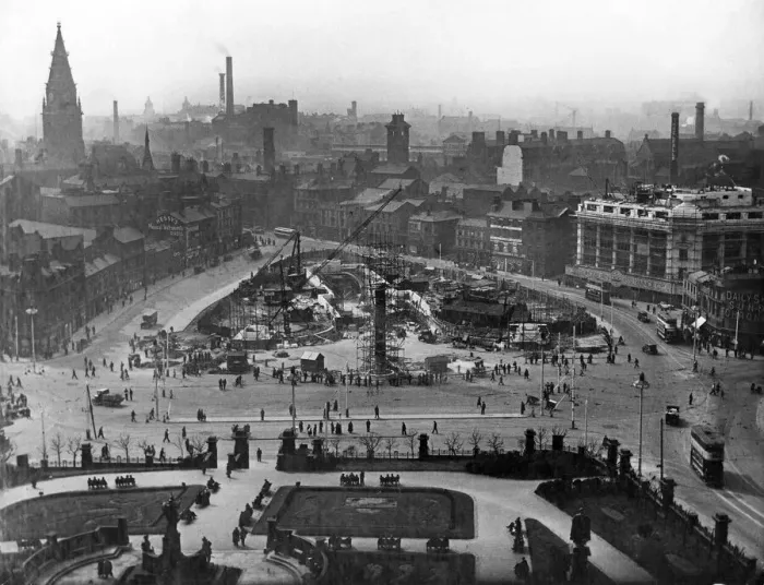 Framed Print : The Queensway Mersey Tunnel entrance, Liverpool, England 9th May 1934