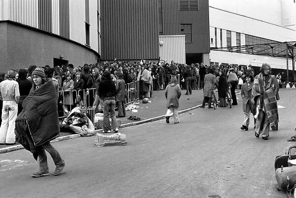 Queued for Pop Group Led Zeppelin Concert. March 1975 75-01455-001