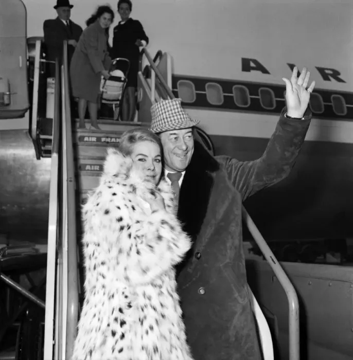 Framed Print : Rachel Roberts flew in to Londons Heathrow Airport from Paris with her husband Rex Framed Print : Rachel Roberts flew in to Londons Heathrow Airport from Paris with her husband Rex