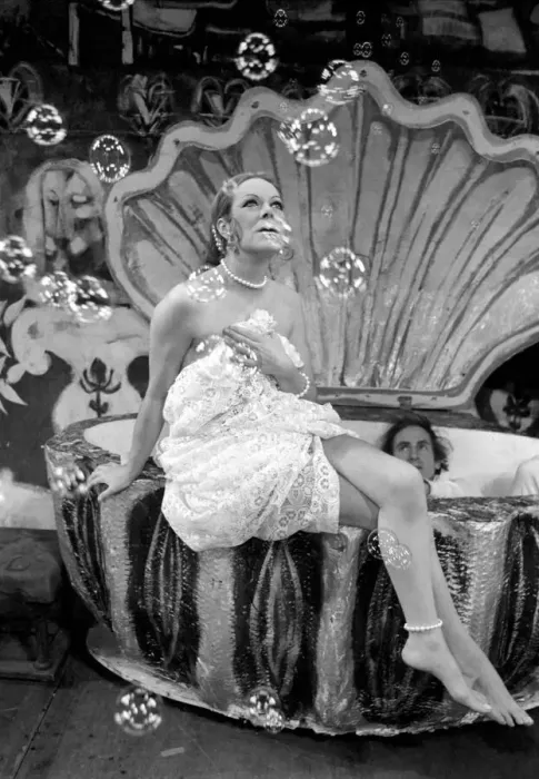 Framed Print : Rachel Roberts rehearsing for The Three Musketeers Ride Again