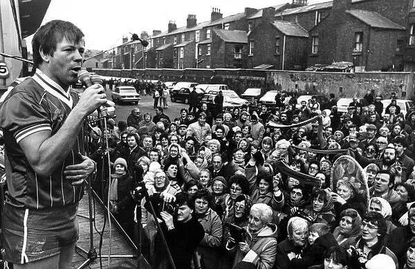 Radio star Billy Butler entertains a crowd of 300 fans at Anfield with a version of Top