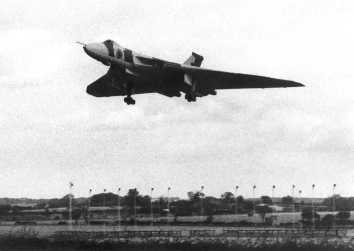 Framed Print : A RAF Avro Vulcan V-bomber makes an emergency landing at Newcastle Airport Framed Print : A RAF Avro Vulcan V-bomber makes an emergency landing at Newcastle Airport