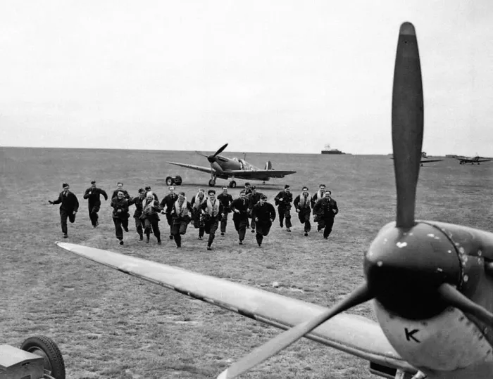 Framed Print : RAF Pilots scramble during the Battle of Britain Circa August 1940