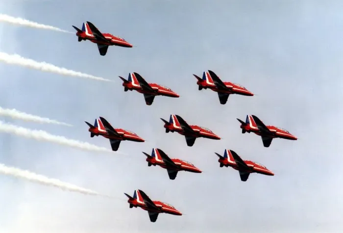 Framed Print : The RAFs Red Arrows display team perform in their BAE Hawk aircraft Framed Print : The RAFs Red Arrows display team perform in their BAE Hawk aircraft