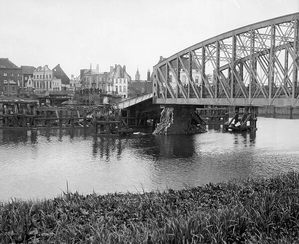 The railway bridge at Termonde blown up by the Belgian army to slow