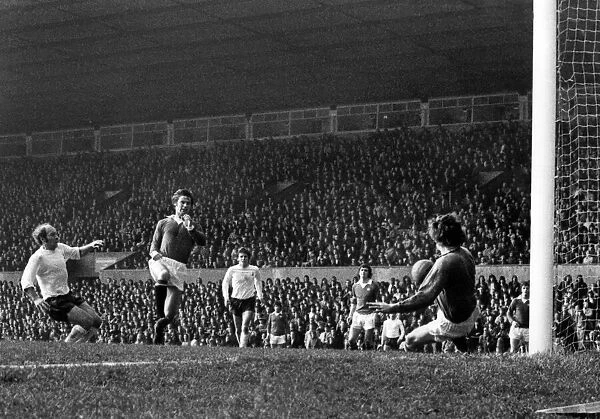 Ralph Coats scores for Spurs against Manchester United. March 1974 P008129
