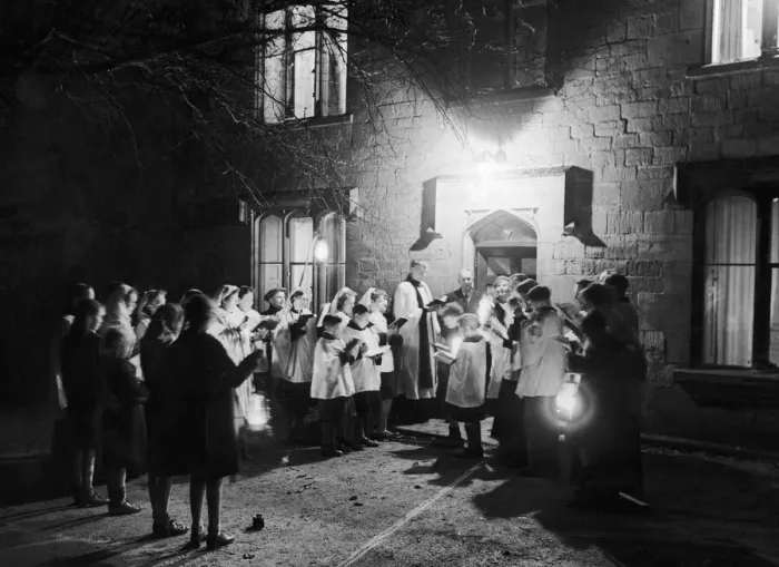 Framed Print : Randwick church choir Gloucestershire outside the home of Mr & Mrs W L Paul of Randwick Framed Print : Randwick church choir Gloucestershire outside the home of Mr & Mrs W L Paul of Randwick
