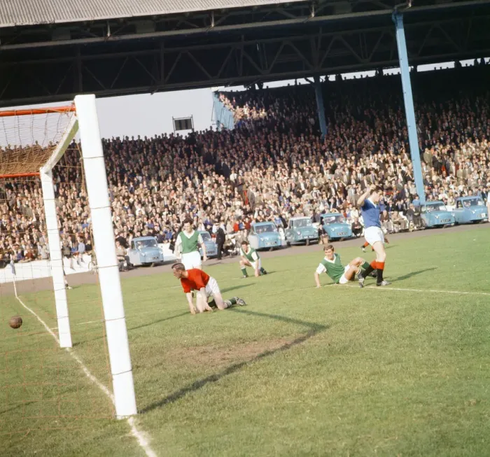Framed Print : Rangers 5-0 Hibernian, Scottish League match action at Ibrox Stadium, Glasgow Framed Print : Rangers 5-0 Hibernian, Scottish League match action at Ibrox Stadium, Glasgow