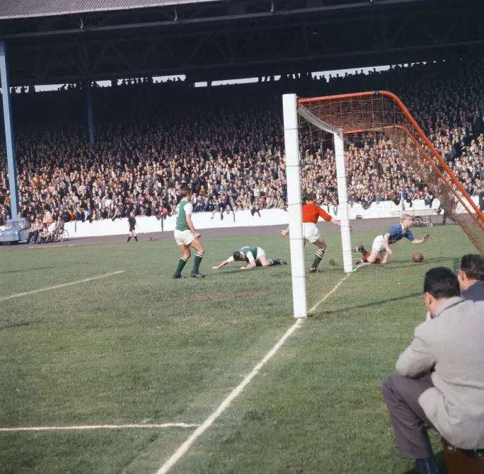 Framed Print : Rangers 5-0 Hibernian, Scottish League match action at Ibrox Stadium, Glasgow Framed Print : Rangers 5-0 Hibernian, Scottish League match action at Ibrox Stadium, Glasgow