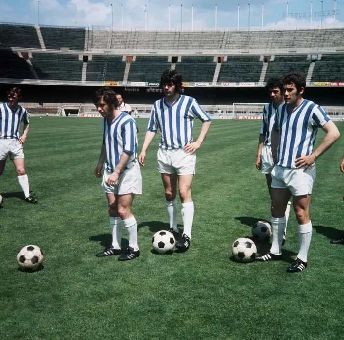Framed Print : Rangers players training for the European Cup Winners Cup final in Barcelona where they Framed Print : Rangers players training for the European Cup Winners Cup final in Barcelona where they