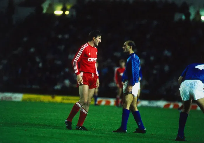 Framed Print : Rangers versus Bayern Munich European Cup September 1989 Ray Wilkins Framed Print : Rangers versus Bayern Munich European Cup September 1989 Ray Wilkins