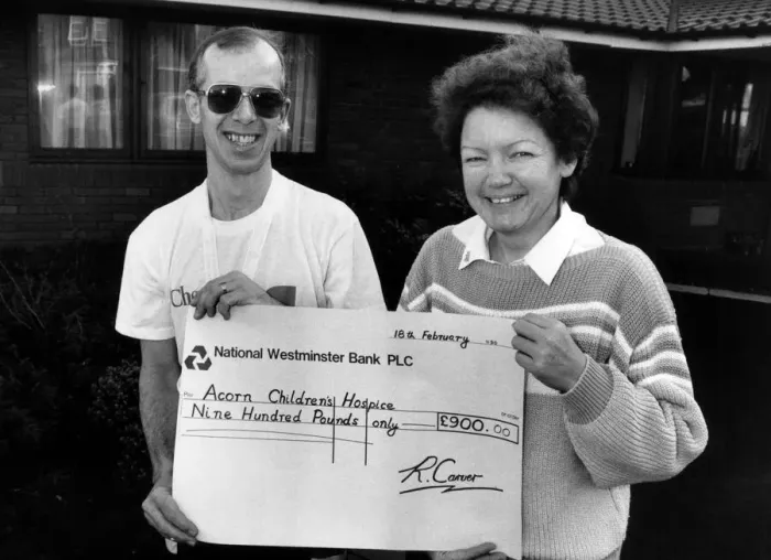Framed Print : Ray Carver hands over a cheque for £900 to Sally Day Framed Print : Ray Carver hands over a cheque for £900 to Sally Day