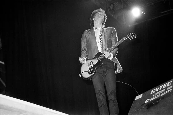 Ray Davies, sings as he fronts The Kinks at The Reading Festival, 1981