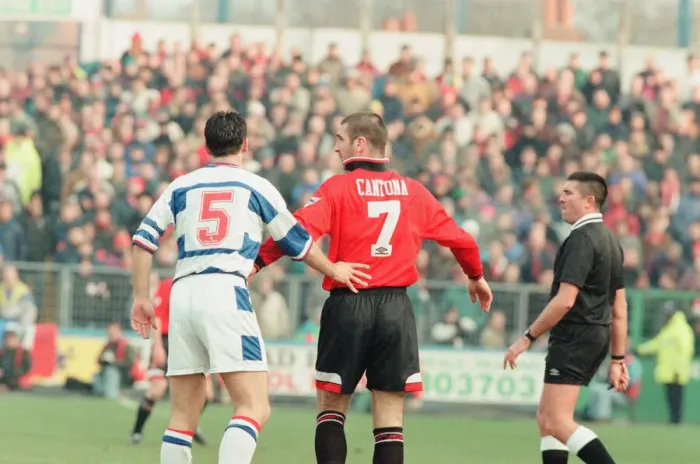 Framed Print : Reading 0-3 Manchester United, FA Cup 4th Round match at Elm Park Framed Print : Reading 0-3 Manchester United, FA Cup 4th Round match at Elm Park
